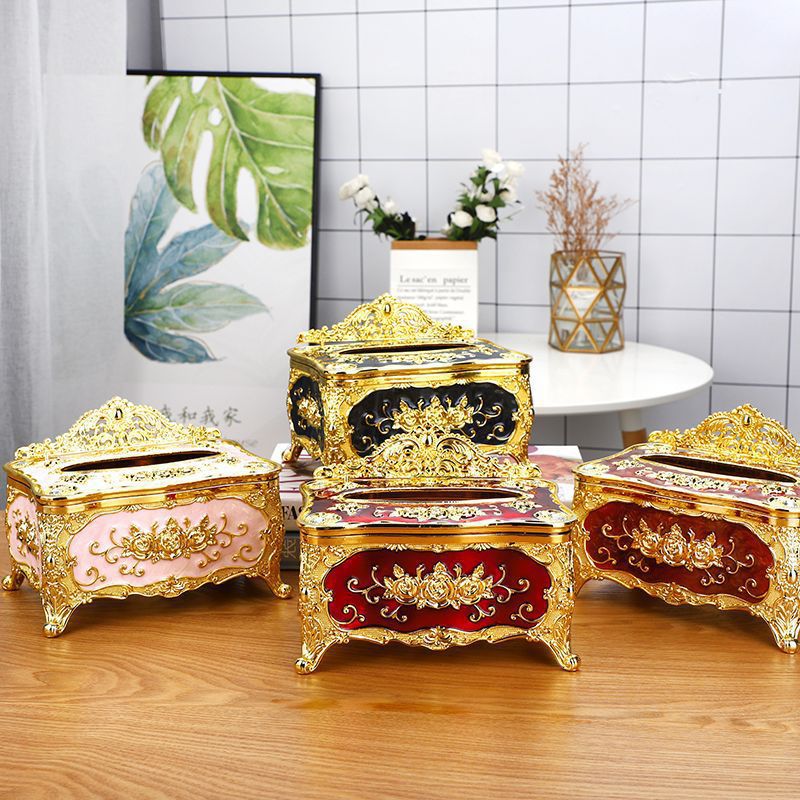 Cache-boîte à mouchoirs décoratif — style couronne